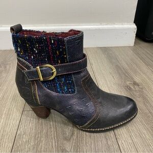 L’Artiste Spring Step Nancie’s Leather‎ Boot Booties Grey Black Sz 7.5/8 Euro 40